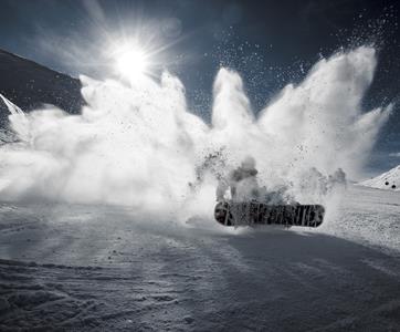 cold-1869569-1920