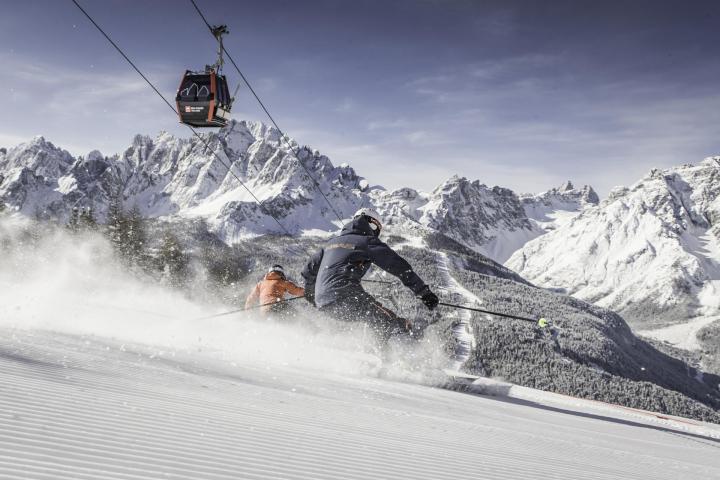 Skifahren im Skigebiet 3 Zinnen Dolomites