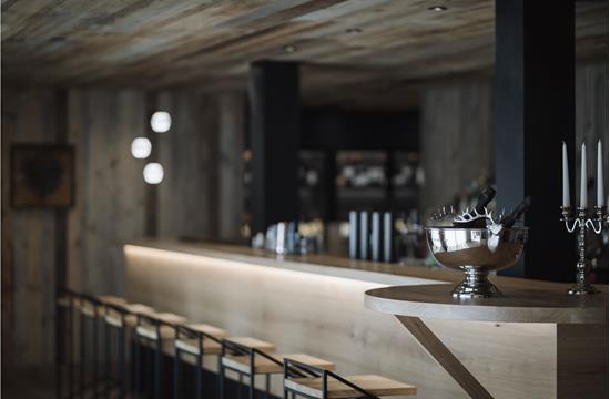 084-andermax-interieur-bar-sekt-kot-8140