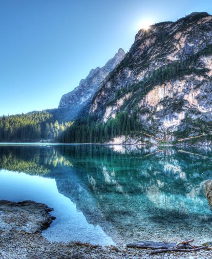 Lago di Braies in estate